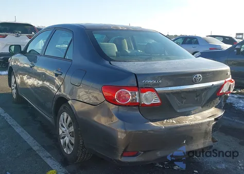 2012 Toyota Corolla Le z USA, uszkodzony, nr VIN 2T1BU4EE3CC782751